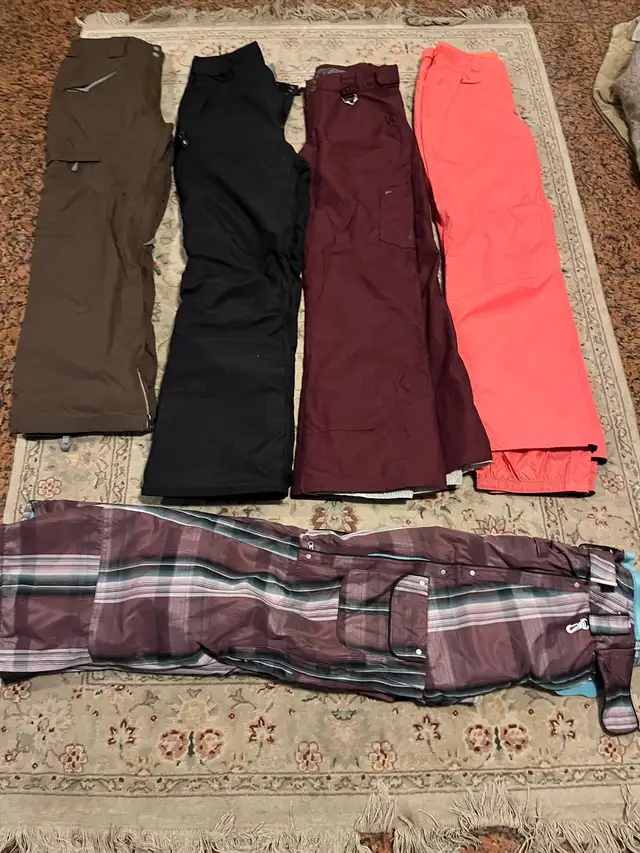 Ski , snowboard jackets and pants  in Ski in Markham / York Region - Image 8