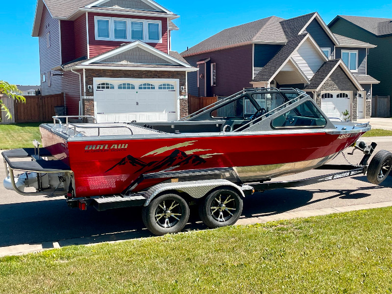 Outlaw jet boat Powerboats & Motorboats Grande Prairie Kijiji