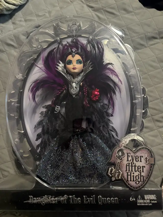 ever after high raven queen and apple white