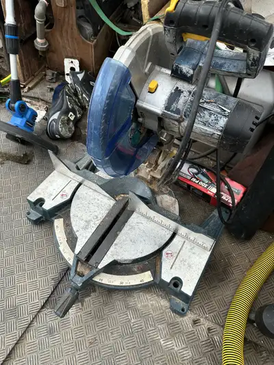 Compound mitre saw, View more