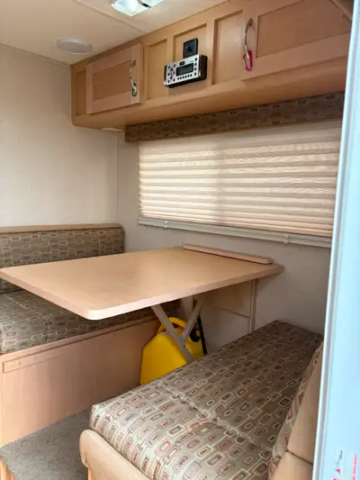 Manufacturer: Adventurer LP Date of Manufacture: October 2009 Model Type: Truck Camper but likely a...