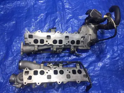 09-11 MERCEDES DIESEL INTAKE -EXAUXT MANIFOLD -USED, WORKING GREAT. -NO ISSUES. -From : 2012 MERCEDE...