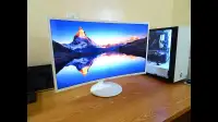 Samsung 32-Inch Curved Monitor 1080p