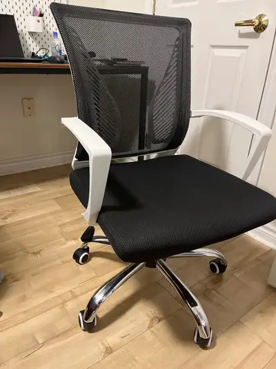 Key features include: * Breathable mesh back * Adjustable height and tilt * Supportive seat cushion...
