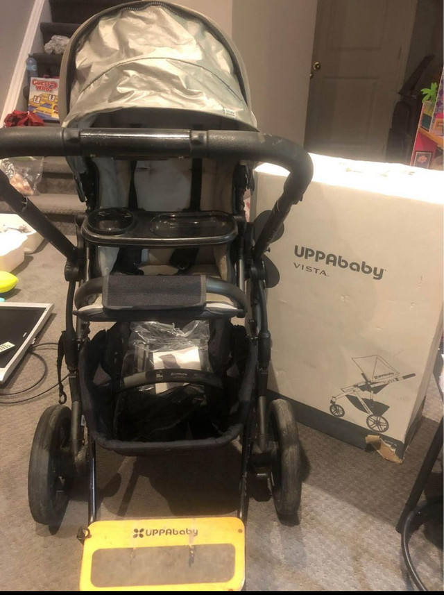 Uppababy Vista stroller. W/ bassinet, seat, boogie board & tray in Strollers, Carriers & Car Seats in Markham / York Region - Image 3