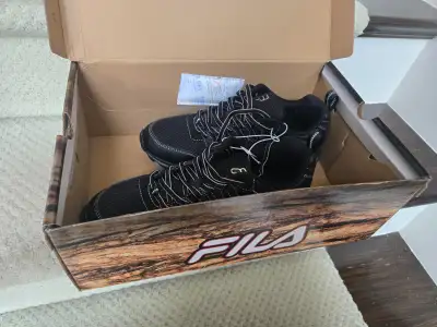 BNIB Fila trail running shoes, View more
