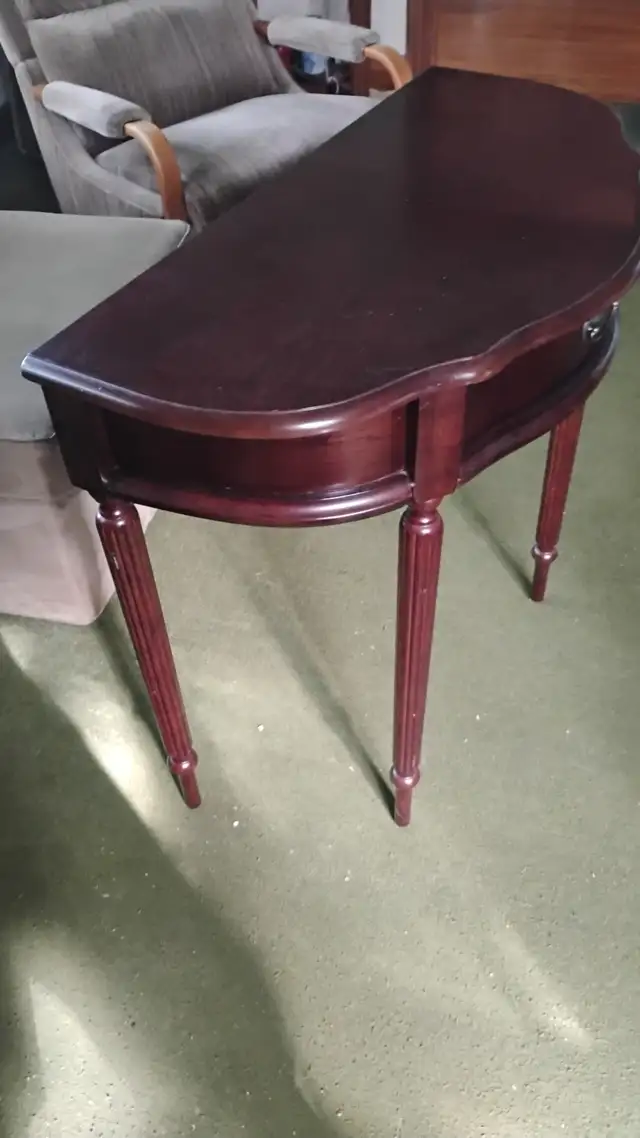 Bombay Mahogany Console Table in Other Tables in Mississauga / Peel Region - Image 10