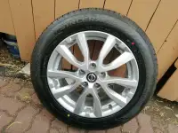 Nissan SUV alloy rims & new tires