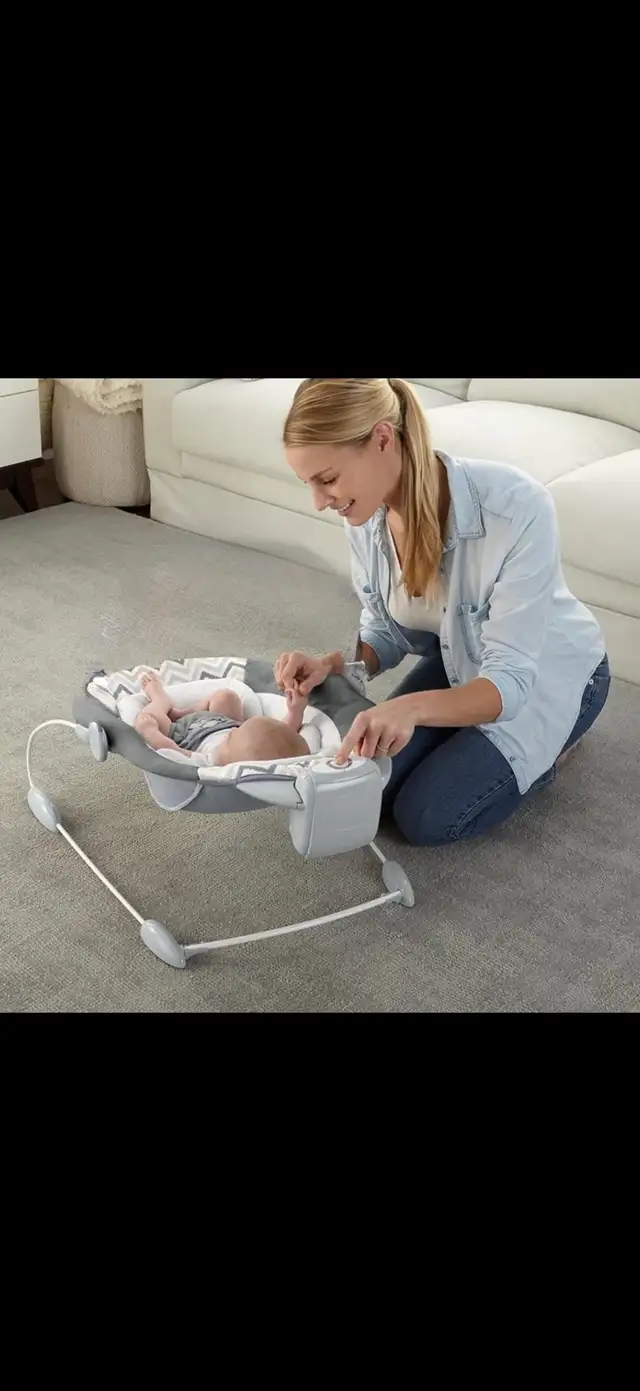 Vibrating Baby Bouncer Seat with Music in Other in Mississauga / Peel Region - Image 8