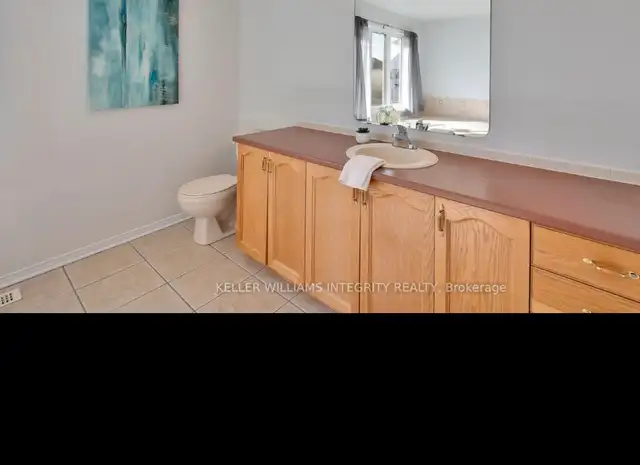 All inc. spacious masterbedrm w/walkin closet/ensuite romantub63782601693185124