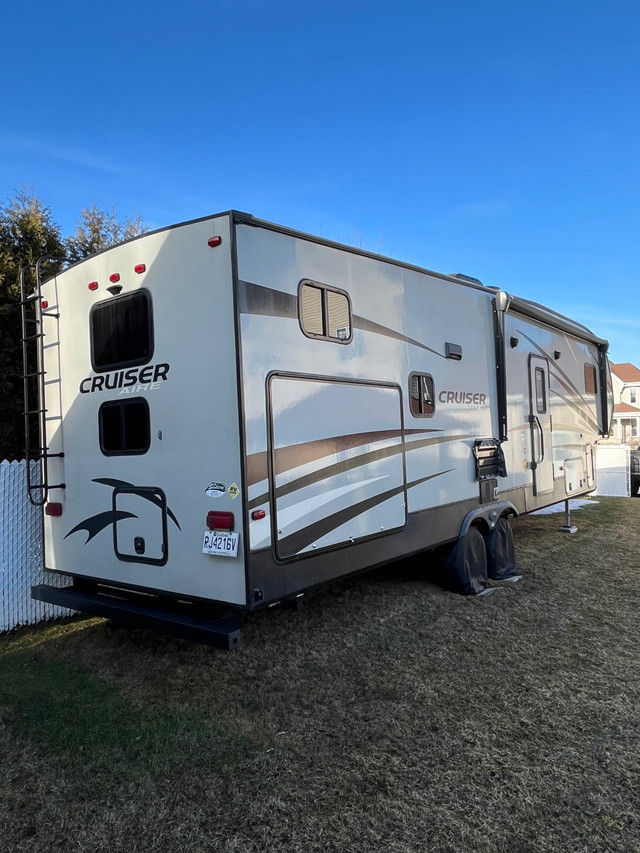 2018 Fifth Wheel Crossroads cruiser aire 29bh in RVs & Motorhomes in West Island - Image 2