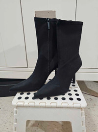 ZARA Black stretch fabric high heel ankle boots  $40
