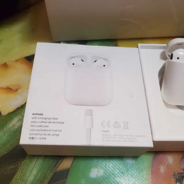 Apple Airpods in Headphones in City of Toronto - Image 3