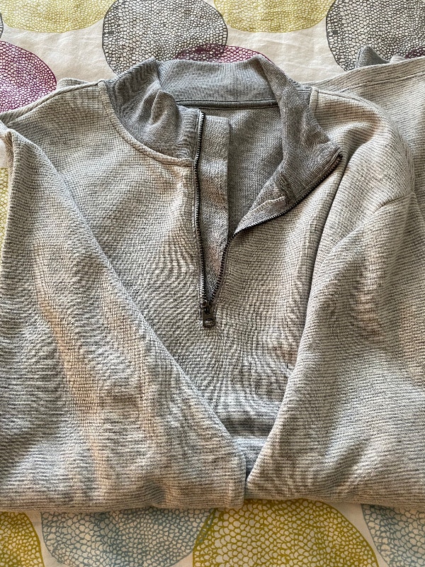 Brand new old navy sweater Men's Winnipeg Kijiji