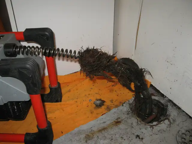 Licensed Plumber in GTA • 416-457-8696 • Free Estimate62866660417666121