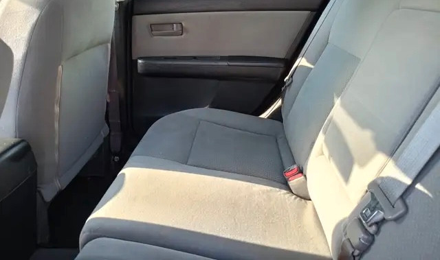 2011 Nissan Sentra, Driven 170K Kilometers. Automatic. in Cars & Trucks in Mississauga / Peel Region - Image 4