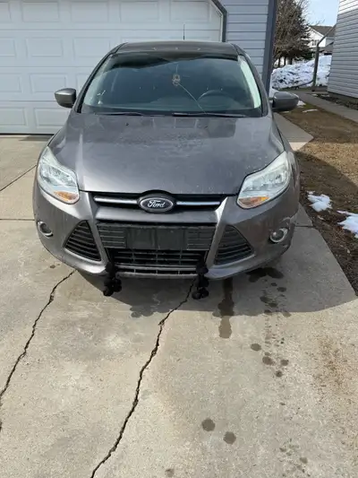Ford focus 2012 se with 148k on it With apple carplay and android auto No issues at all feel free to...