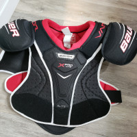 Bauer hockey shoulder pads size XL