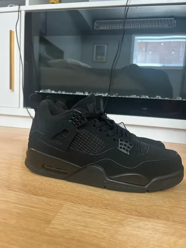 Jordan 4 Black Cats 