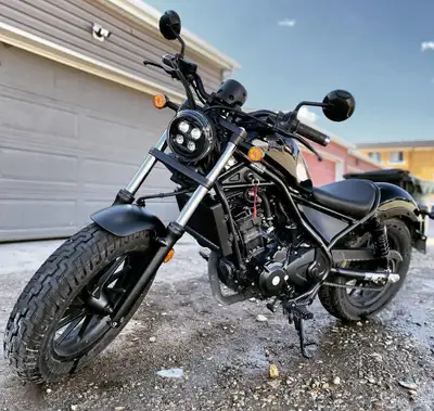 2020 Honda Rebel 300 Black w/LED headlight Good looking bike, everything stock, with heated grips. F...