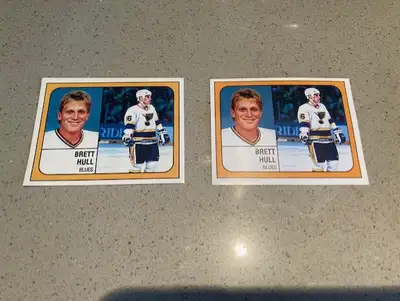 Two 1988-89 Panini Brett Hull rookie hockey stickers (#107), View more