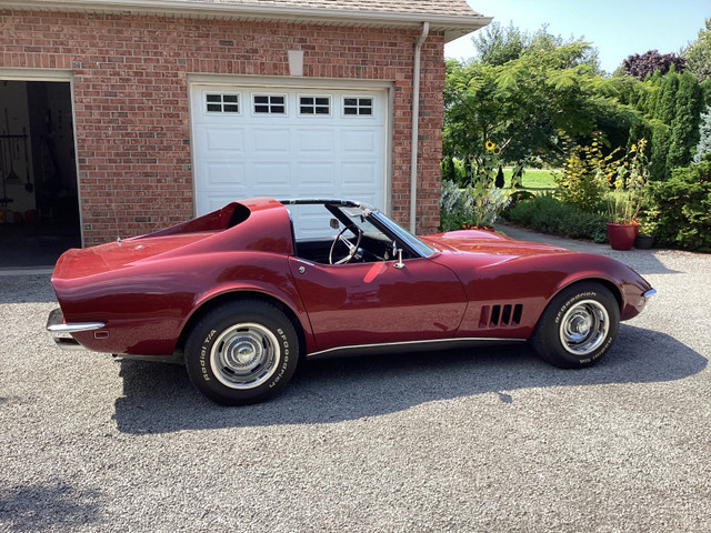 1968 Chevrolet Corvette, 4 speed, 327 in Classic Cars in St. Catharines