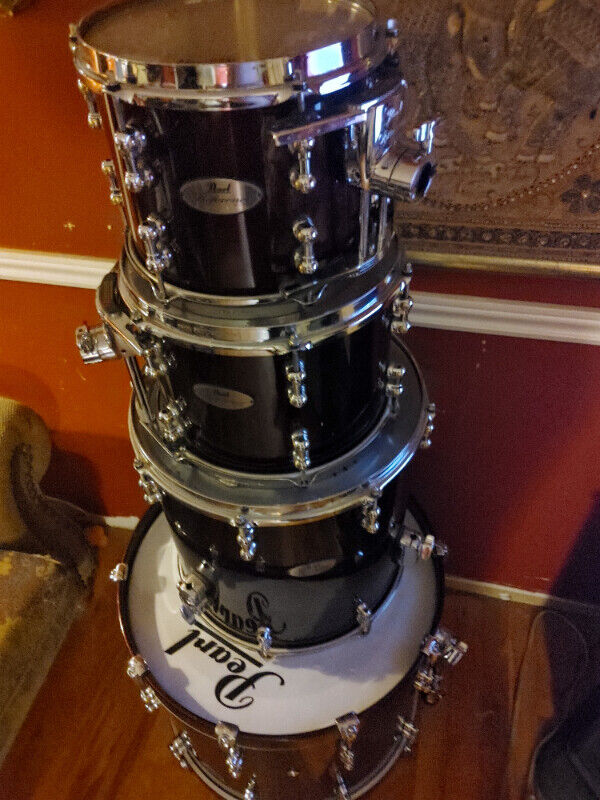 Price drop 2050 piec2750with ref snare pearl reference drum kit