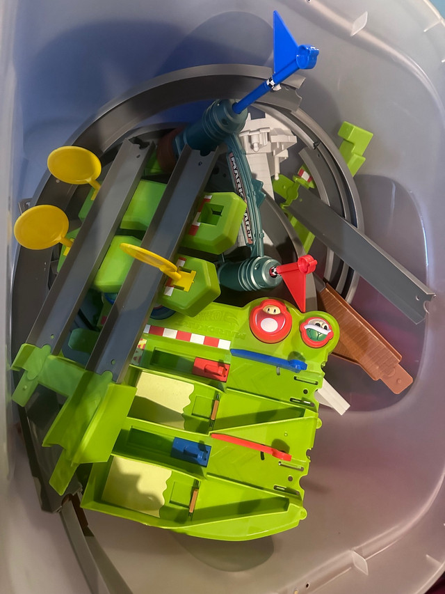 Super Mario Hot wheels tracks in Toys & Games in Edmonton - Image 3