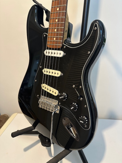 FENDER STRATOCASTER, View more