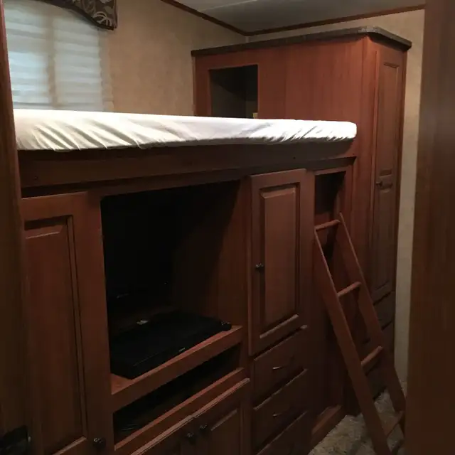 2012 Greystone by Heartland 5th wheel in RVs & Motorhomes in Tricities/Pitt/Maple - Image 10