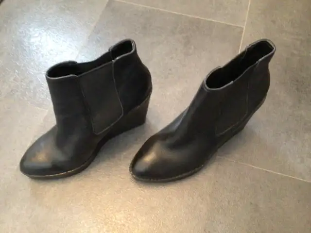 Aldo ankle boots in Women's - Shoes in Winnipeg - Image 5