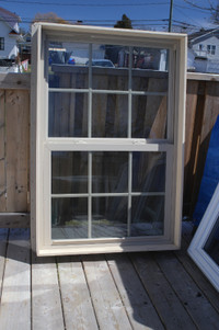 Jeld Wen Single Hung window 32 x 48 as new!