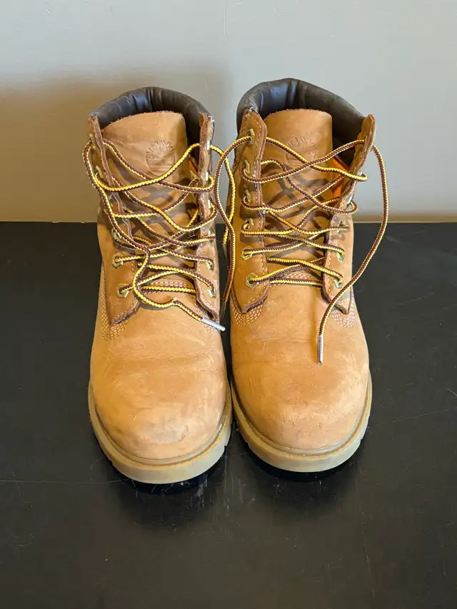 Timberland Boots Size US 6.5 Waterproof in Men's Shoes in Ottawa - Image 2