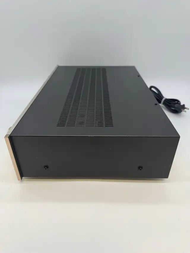 Luxman L-210 Vintage Stereo Integrated Amplifier Tested Working  in Stereo Systems & Home Theatre in City of Toronto - Image 11