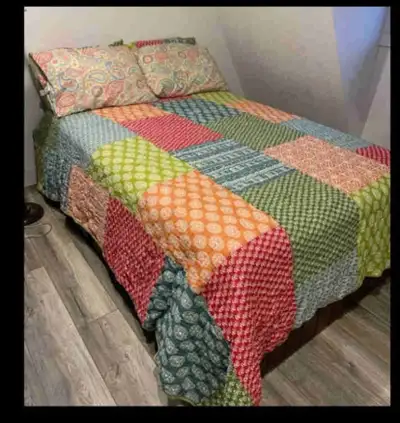 Double / Queen Quilt Set, View more