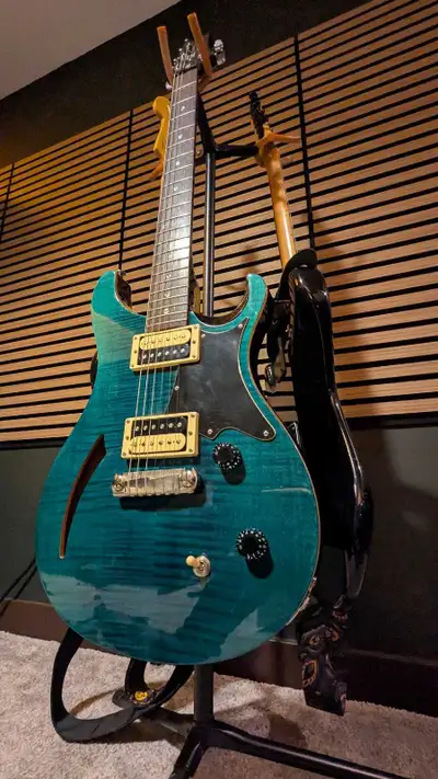 Trade/OBO PRS SE Custom 22 Semi Hollow, View more