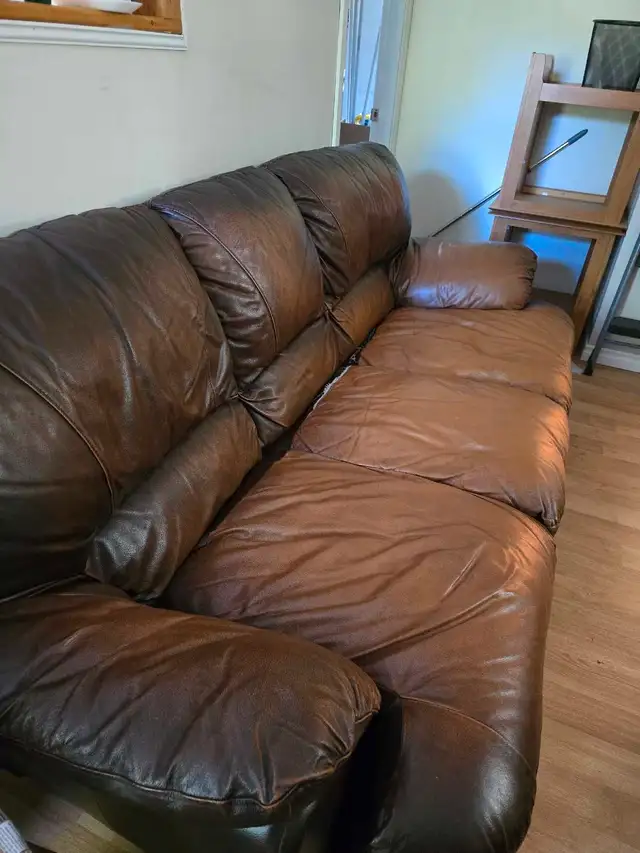 Free Couch in Couches & Futons in Kamloops - Image 3