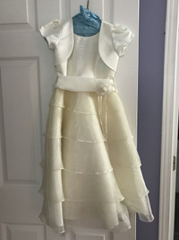 Flower girl dress size 4