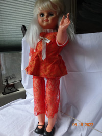 Walker, Wendy 24inch, original o/f, 1971, by Regal, Canada, nice