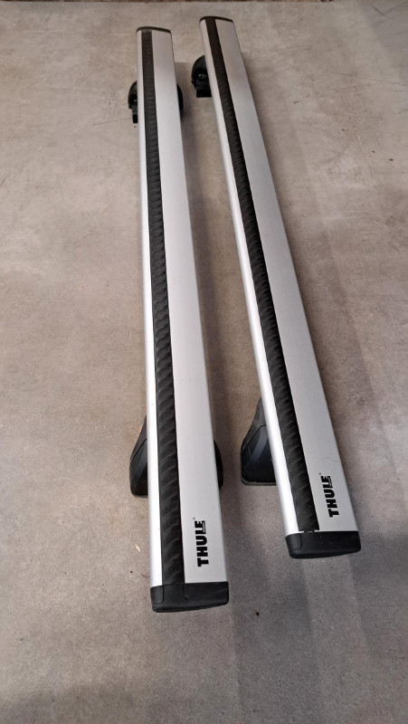 Thule crossbars in Other Parts & Accessories in Ottawa