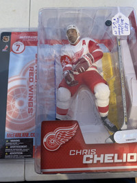 2003 Chris Chelios McFarlane Detroit Red Wings Booth 278