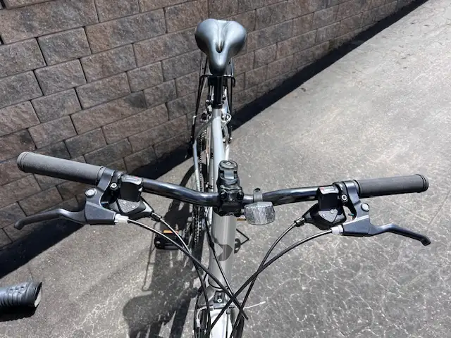 Vélo hybride Louis Garneau - Modèle Horizon in Cruiser, Commuter & Hybrid in City of Montréal - Image 4