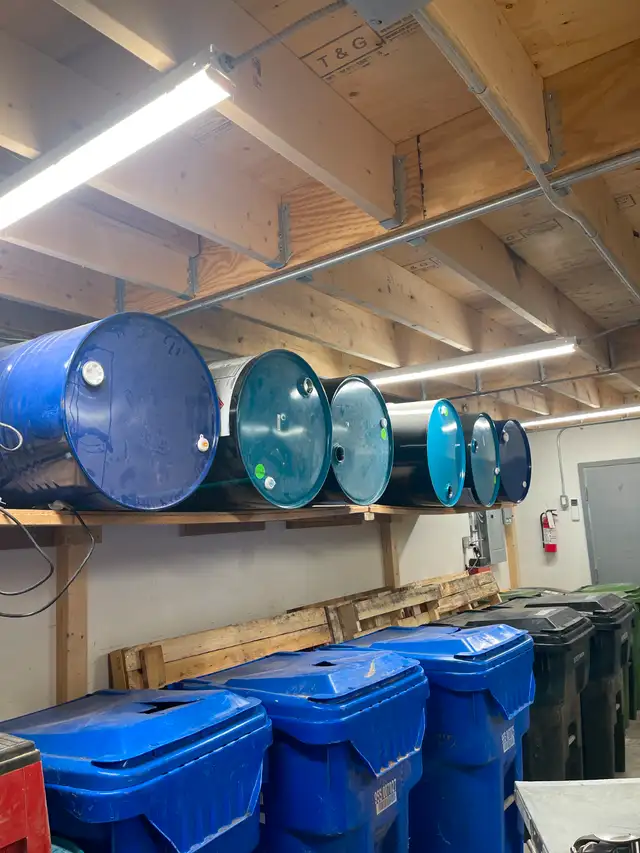 Truck needed for transportation of empty drums in Drivers & Security in City of Toronto - Image 4