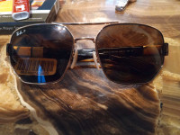 3 x BRAND NEW Ray-Ban sunglasses (tags attached)