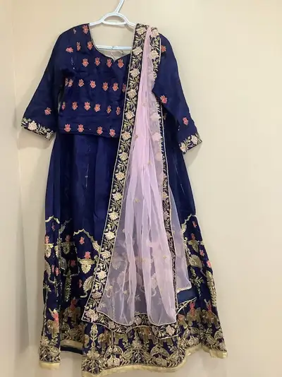 Skirt - adjustable Length 43” Waist - 30” Blouse Length- 17” Shoulder- 15” Chest- 40” Waist- 30” Sle...