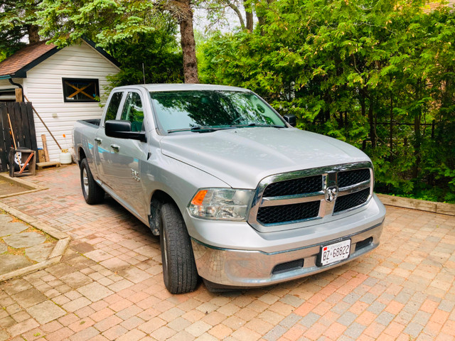 2016 Grey Dodge RAM 1500 SLT 3.6L V6 Quad Cab Truck in Cars & Trucks in Ottawa