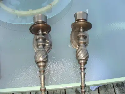 2 chandeliers, muraux, en bronze, View more