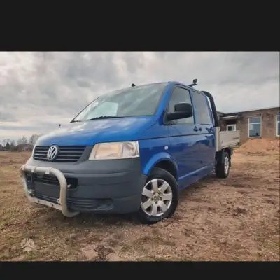NEW CLUTCH!!!! Up for sale is my 2007 volkswagen diesel tdi 2.5L imported from overseas. It is a syn...