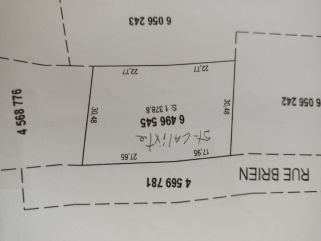Très beau terrain boisé a vendre — photo 1