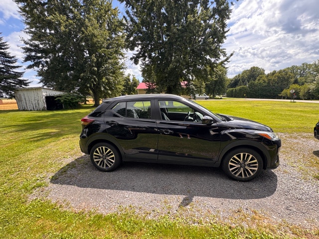 Nissan Kicks Play SV FWD 2025 – Transfert de location